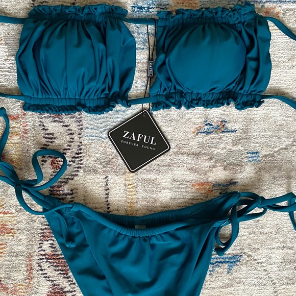 NWT ZAFUL Size S Adjustable Teal Bandeau Bikini with Brazilian Bottom - Picture 2 of 6